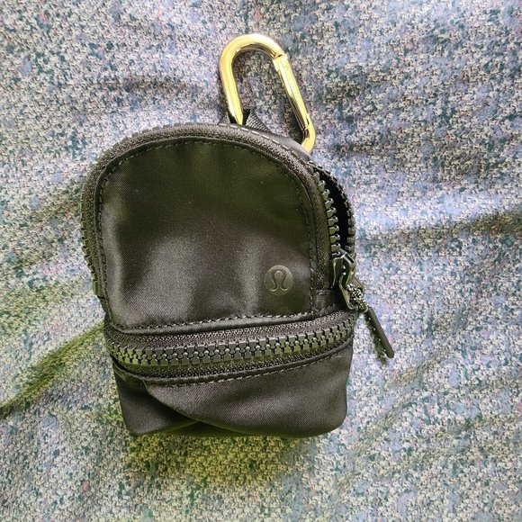 lululemon athletica Handbags - Lululemon City Adventurer Backpack *Nano BLK/GOLD ONE SIZE
